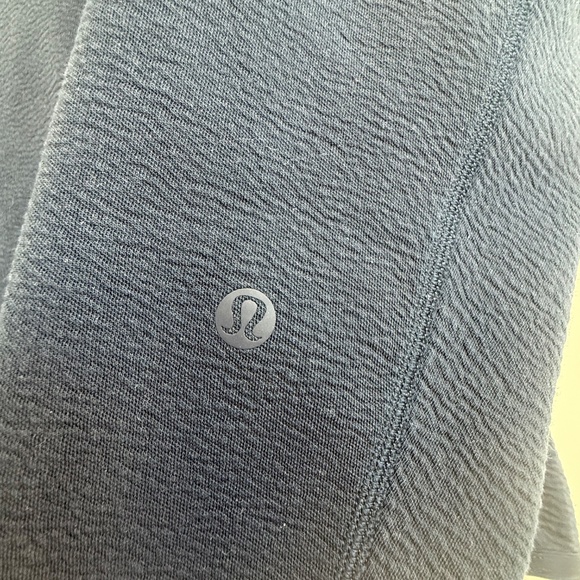Lululemon Mens Navy Hoodie, Size Small - Picture 3 of 4